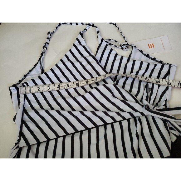 Selfiego Swimsuit One Piece Size XL NWT - Picture 7 of 8